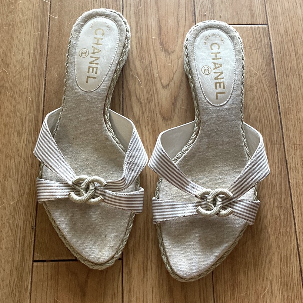 Chanel Striped Espadrille Flat Sandals 36.5 US 6